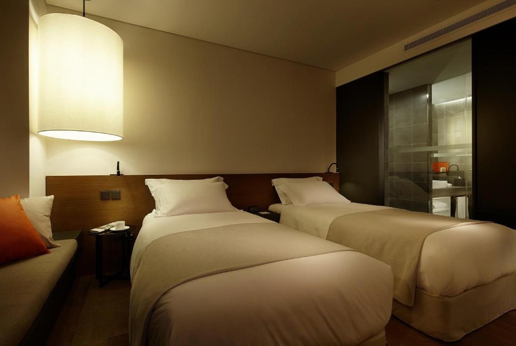 room-card-img-0
